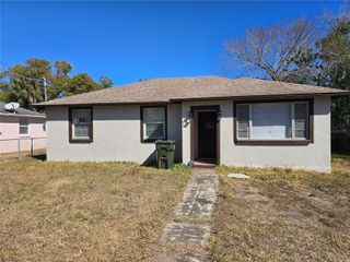 925 SCHOOL STREET, Daytona Beach, FL 32114