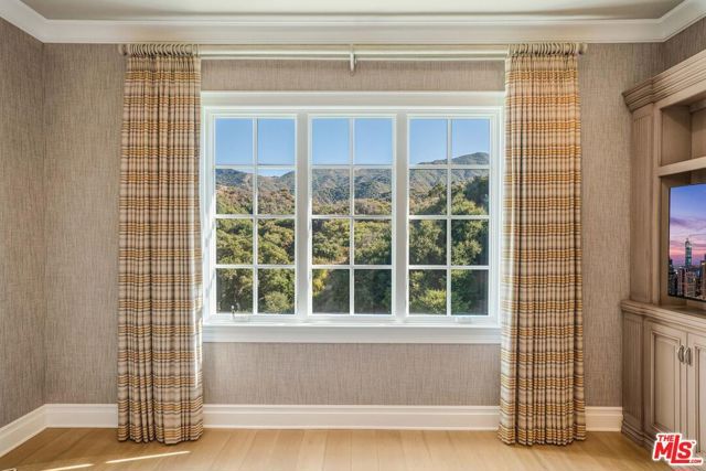 3063 W Stafford Road, Thousand Oaks, CA 91361