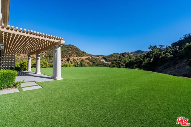 3063 W Stafford Road, Thousand Oaks, CA 91361