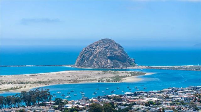 431 Fresno Avenue, Morro Bay, CA 93442