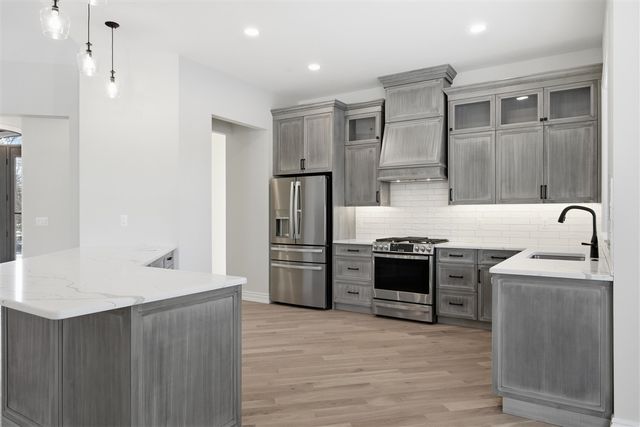 69166 Slating Lane, Bruce, MI 48065