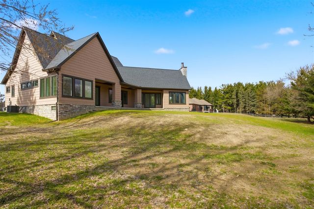 69166 Slating Lane, Bruce, MI 48065