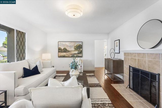 4596 James Ave, Castro Valley, CA 94546