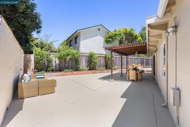4596 James Ave, Castro Valley, CA 94546