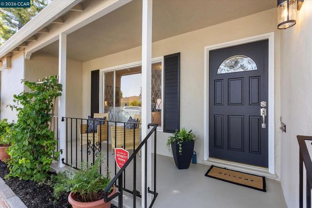 4596 James Ave, Castro Valley, CA 94546