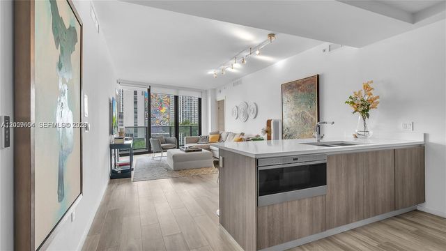 801 S Miami Avenue 1102, Miami, FL 33130