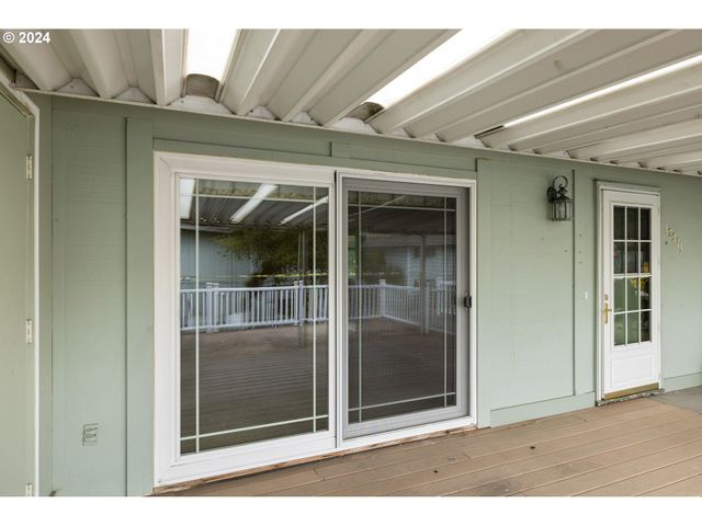 12871 Se STARK St A16, Portland, OR 97233