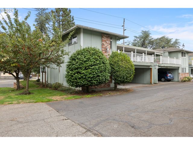 12871 Se STARK St A16, Portland, OR 97233