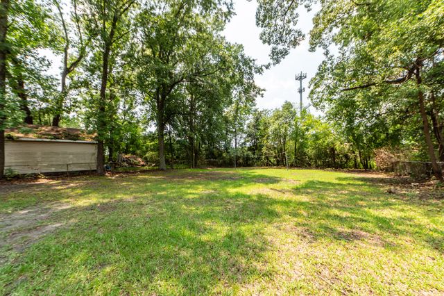 2914 Charlene Drive, North Charleston, SC 29405