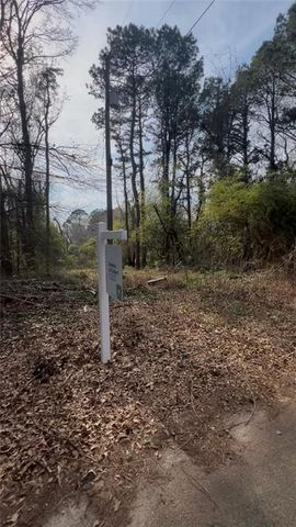 400 Palmer Drive, Stone Mountain, GA 30083