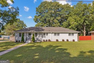 132 Clifford Street, Loganville, GA 30052