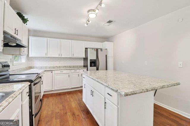 2344 Chestnut Log Place, Lithia Springs, GA 30122