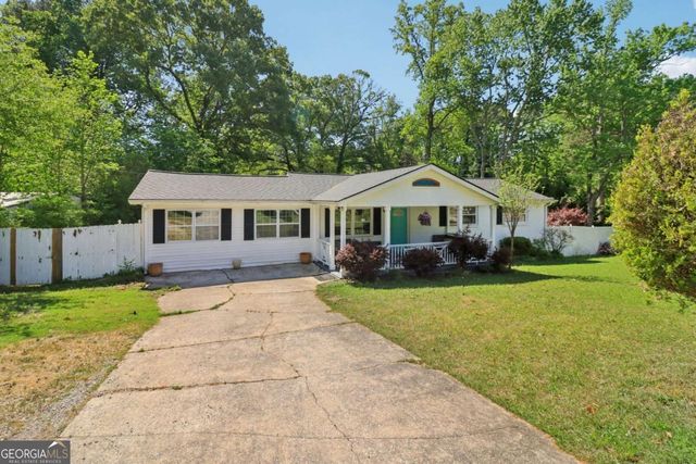 2344 Chestnut Log Place, Lithia Springs, GA 30122