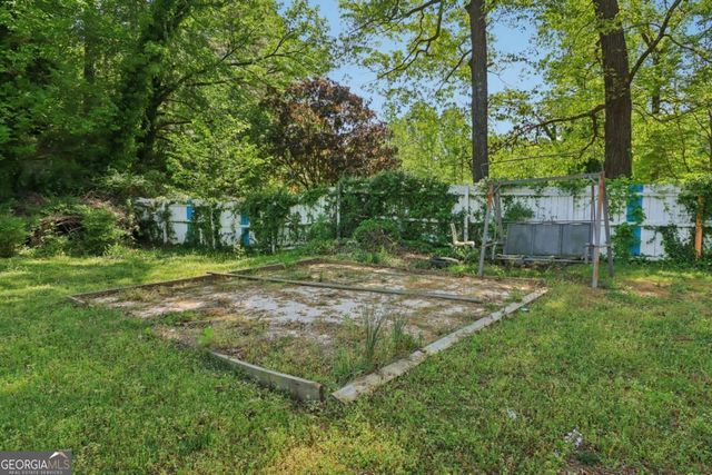 2344 Chestnut Log Place, Lithia Springs, GA 30122