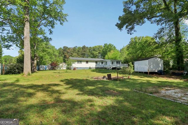 2344 Chestnut Log Place, Lithia Springs, GA 30122