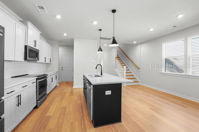 70 Lockwood Dr, Bluffton, SC 29910