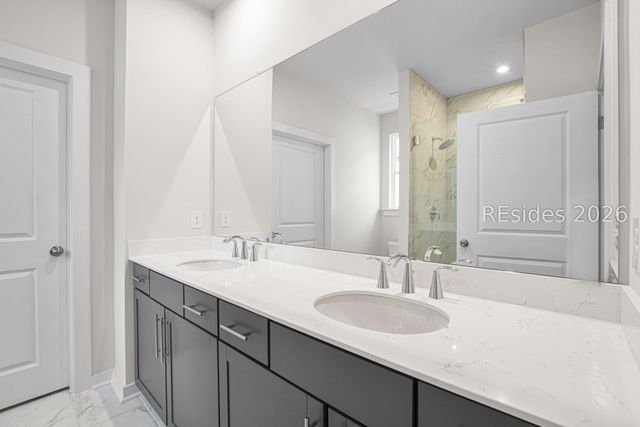 70 Lockwood Dr, Bluffton, SC 29910