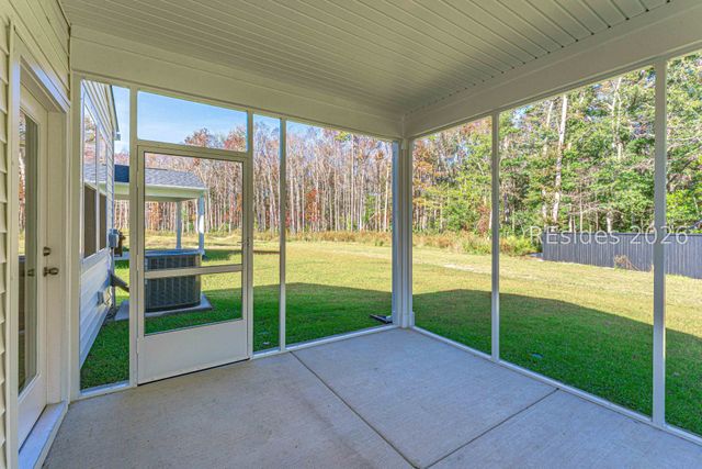 70 Lockwood Dr, Bluffton, SC 29910