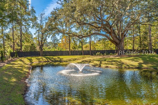 70 Lockwood Dr, Bluffton, SC 29910