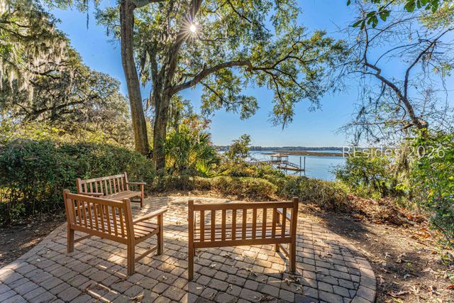 70 Lockwood Dr, Bluffton, SC 29910