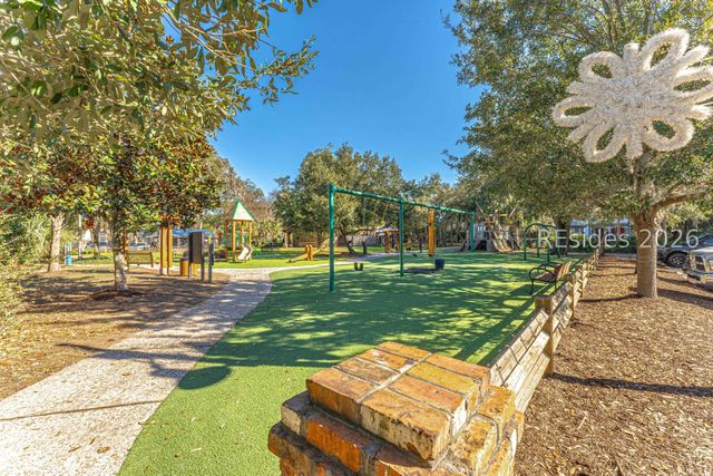 70 Lockwood Dr, Bluffton, SC 29910