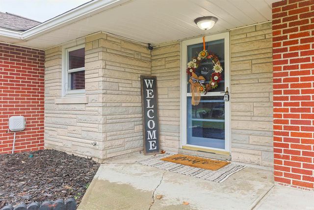 27002 Water Edge Drive, Elkhart, IN 46514