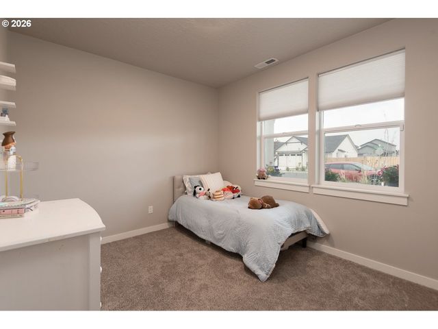 1707 Nw VARNISH Ave, Redmond, OR 97756