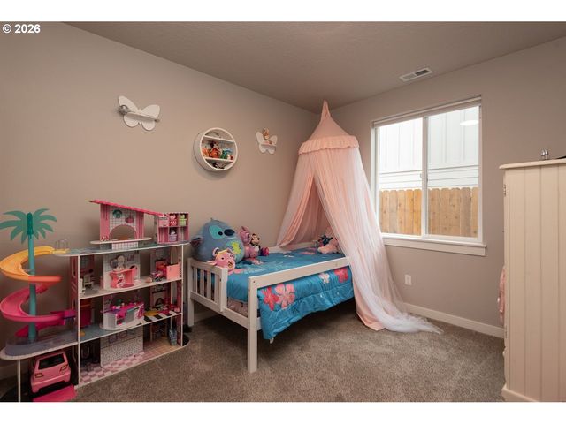 1707 Nw VARNISH Ave, Redmond, OR 97756