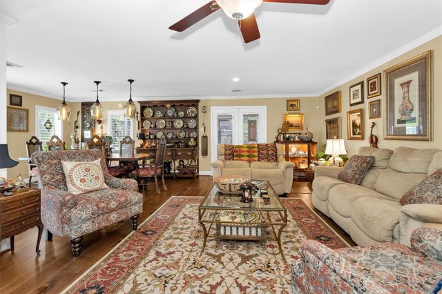3 Fairway Drive, Conroe, TX 77304