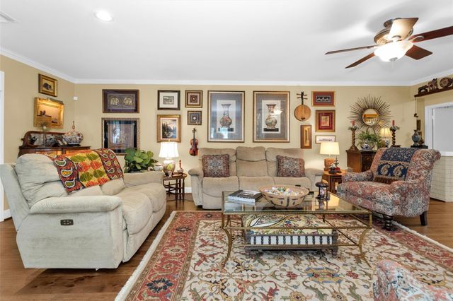 3 Fairway Drive, Conroe, TX 77304