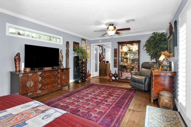 3 Fairway Drive, Conroe, TX 77304