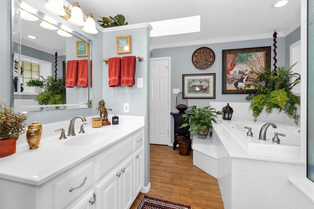 3 Fairway Drive, Conroe, TX 77304