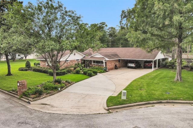 3 Fairway Drive, Conroe, TX 77304