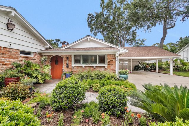 3 Fairway Drive, Conroe, TX 77304