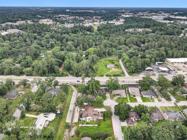 3 Fairway Drive, Conroe, TX 77304