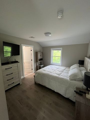 70 Burroughs Rd, North Reading, MA 01864