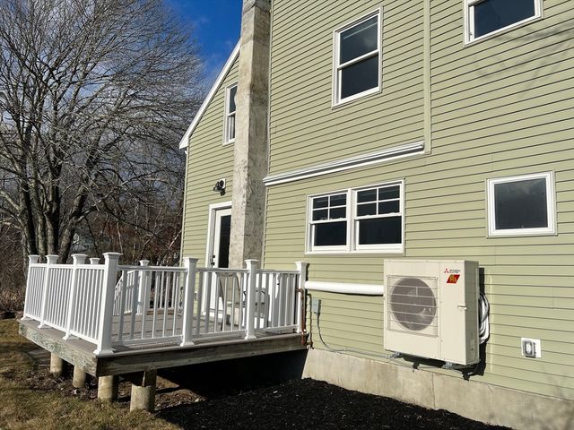 70 Burroughs Rd, North Reading, MA 01864
