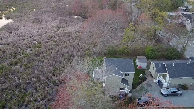 70 Burroughs Rd, North Reading, MA 01864