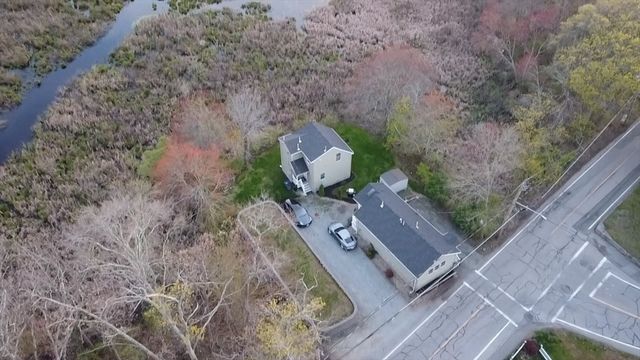 70 Burroughs Rd, North Reading, MA 01864