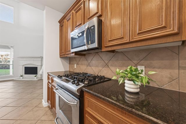 8858 Distant Woods Drive, Houston, TX 77095