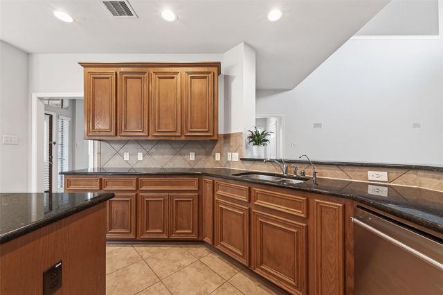 8858 Distant Woods Drive, Houston, TX 77095