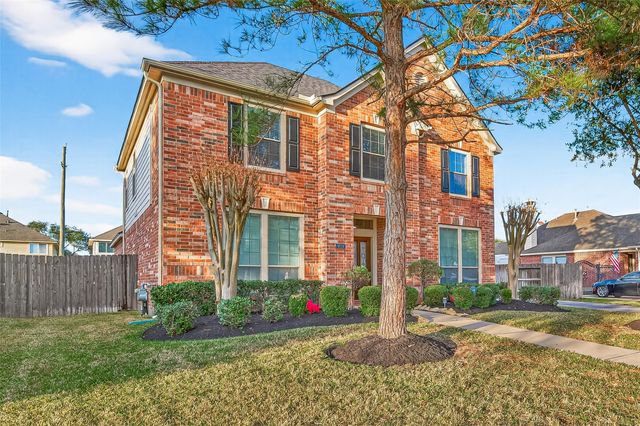 8858 Distant Woods Drive, Houston, TX 77095