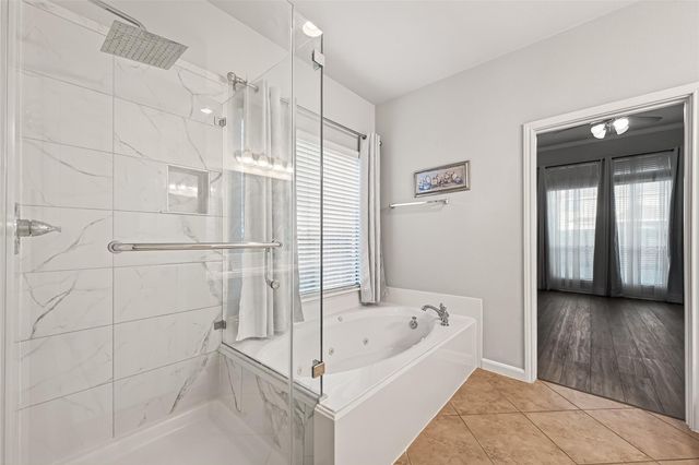 8858 Distant Woods Drive, Houston, TX 77095