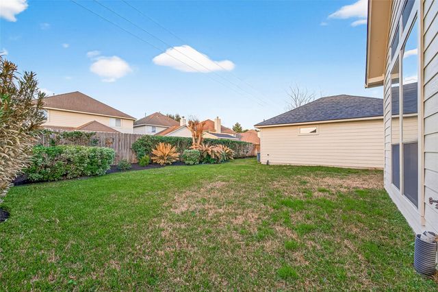 8858 Distant Woods Drive, Houston, TX 77095