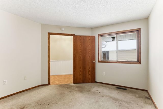 8747 Norway Street NW, Coon Rapids, MN 55433