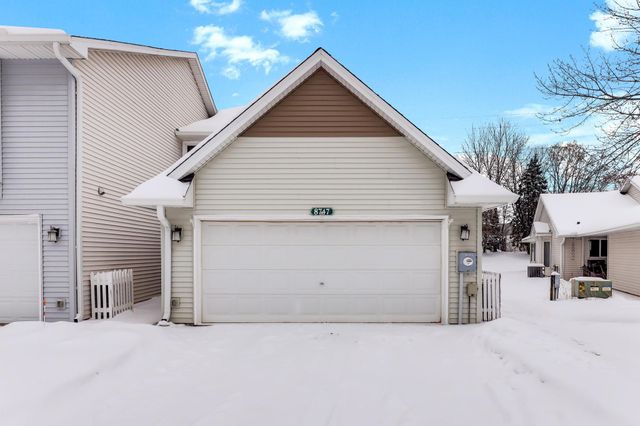 8747 Norway Street NW, Coon Rapids, MN 55433