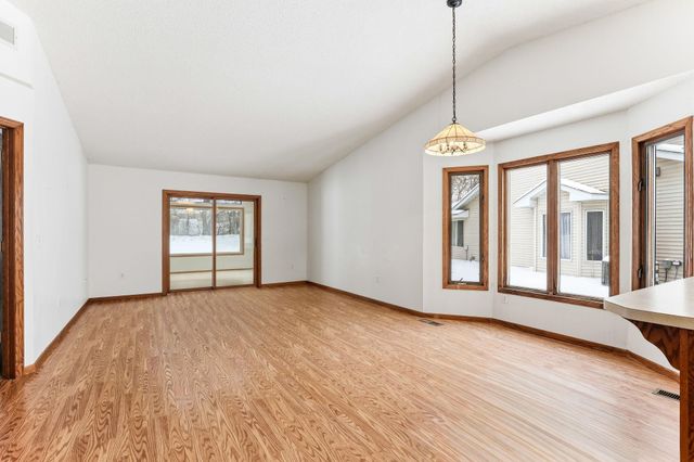 8747 Norway Street NW, Coon Rapids, MN 55433