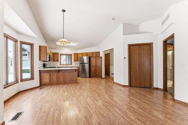 8747 Norway Street NW, Coon Rapids, MN 55433