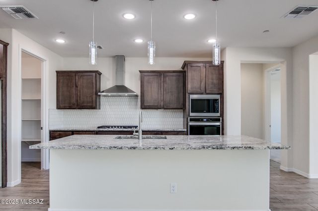 13465 E Joseph Mills Lane, Tucson, AZ 85747