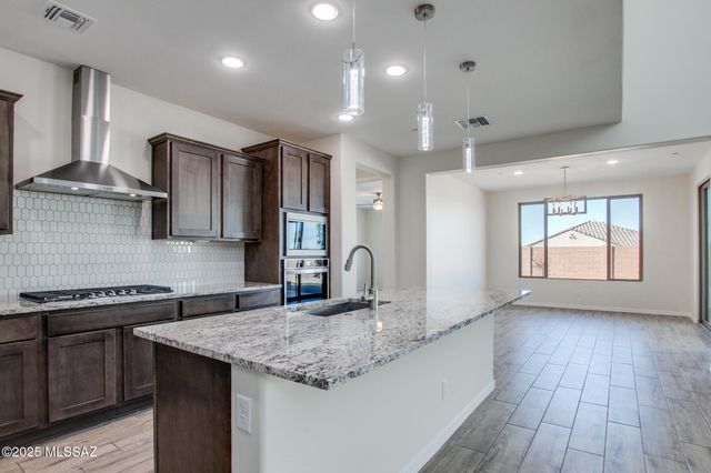 13465 E Joseph Mills Lane, Tucson, AZ 85747